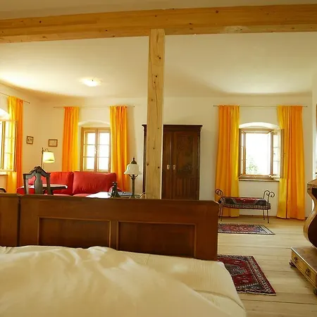 Schloss Hotel *